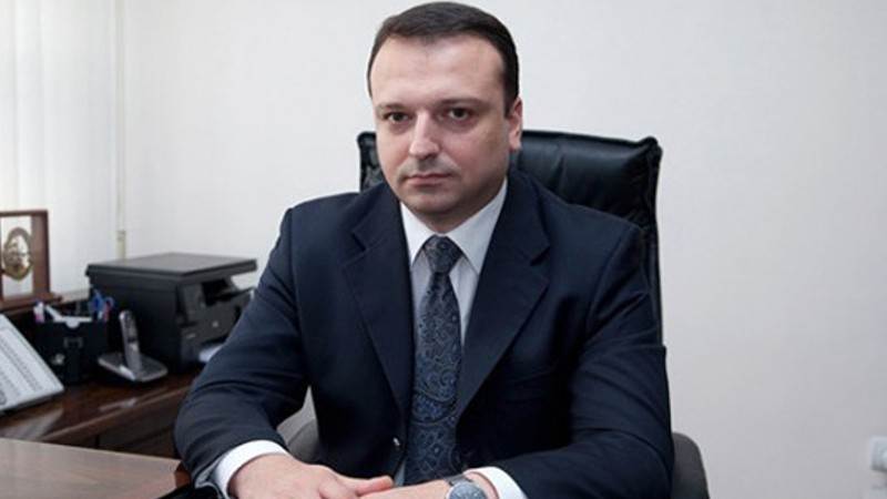 Emil_Tarasian_azatvelpashtonic_shabat.am