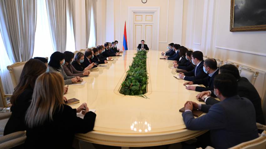 alen_simonuyan_hh_nakhagah_shabat.am