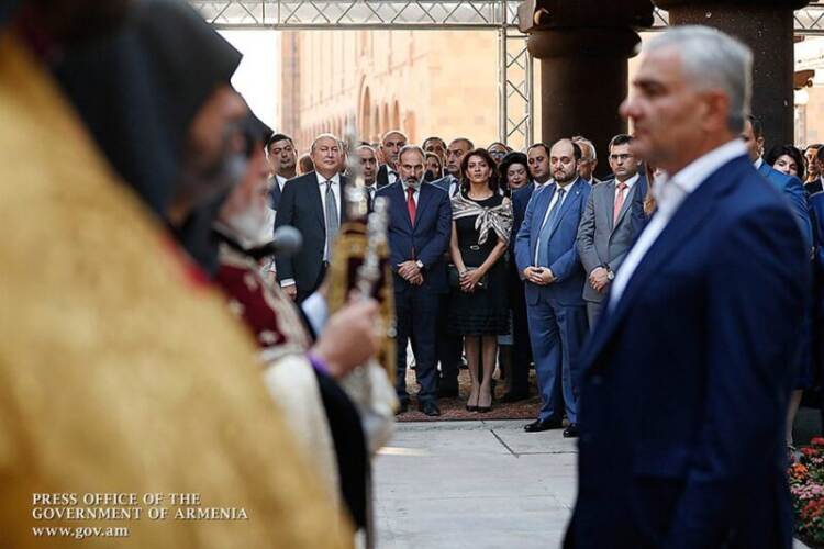 Pashinyan-Samvel-Karapetyan-800×533 Pashinyan-Samvel-Karapetyan-800x533