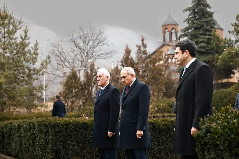 Nikol-Pashinyan-Alen-Simonyan-Vahagn-Khachaturyan-800×532 Nikol-Pashinyan-Alen-Simonyan-Vahagn-Khachaturyan-800x532