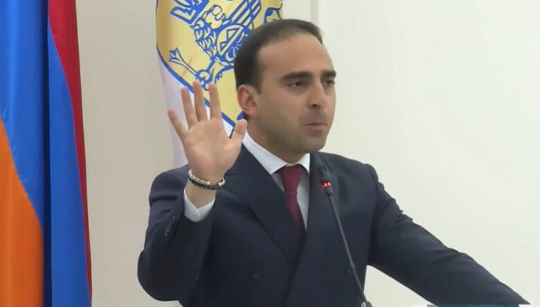 «Կաշիները քերթվելու ա». Ավինյանը սպառնաց ընդդիմությանը