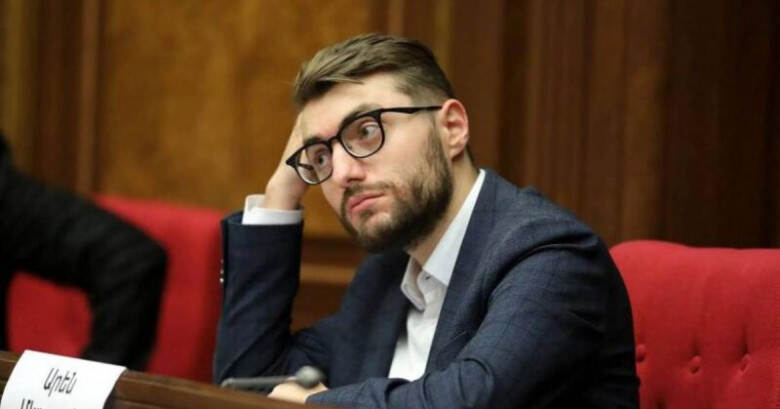 ՔՊ-ական Արեն Մկրտչյանը հրաժարվում է պատգամավորական մանդատից