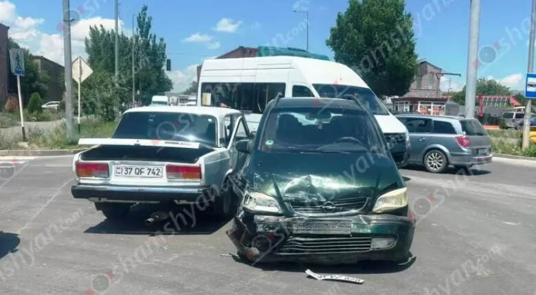 Մեքենաներ են բախվել Արագածոտնի մարզում․ վիրավորներ կան